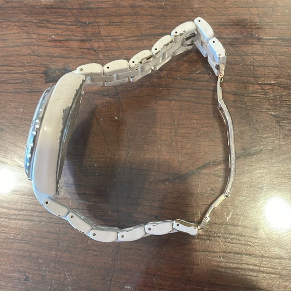 Watch - Picture 9 of 10